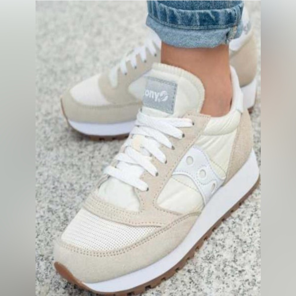 Saucony women’s Jazz Original cream gray size 7.5